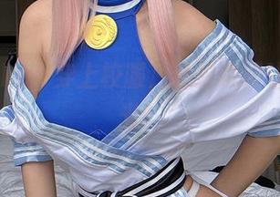 当Umeko J穿上校服，私拍瞬间让书本发光！